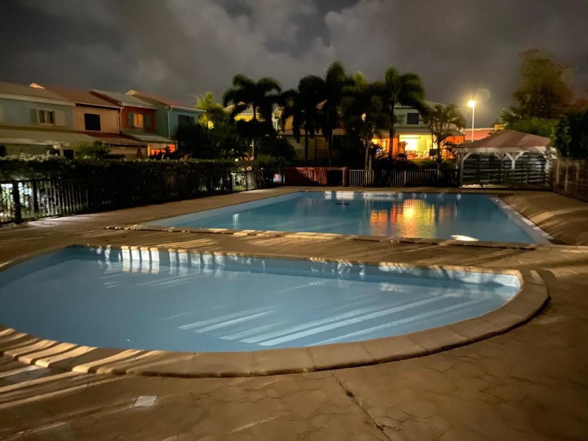 Maison Mitoyenne , Piscine,Citerne, Jardin, Parking, Plage Le Gosier  Ngoại thất bức ảnh